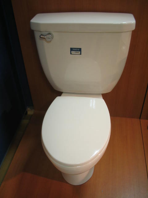 TOTOスーパースペース「トイレ博物館」レポート(2006/07~08 TOTOスーパースペース「トイレ博物館」レポート(2006/07~08