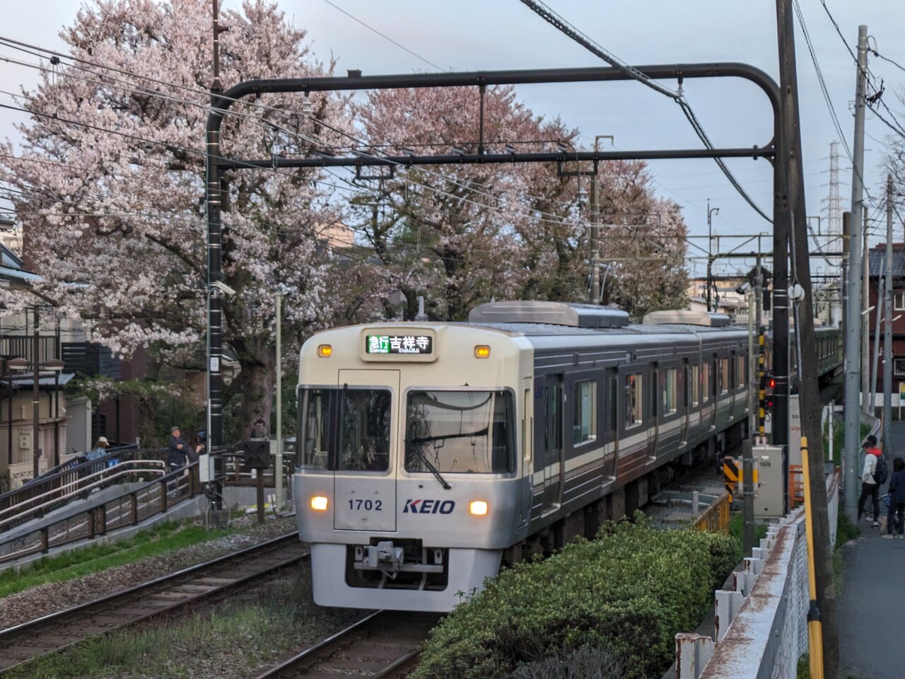 京王線に2026年、予想外の新車登場へ（2024/05） : トイレ探索