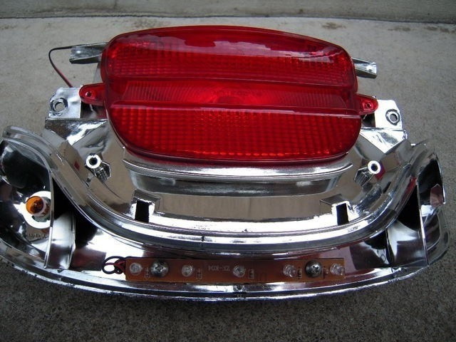 マジェスティ125 後付けハイマウントLEDブレーキテールランプ取付