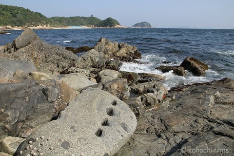 小山島_矢穴石_枕石_棚橋_篠島_風景__2011-05-19 15-21-31