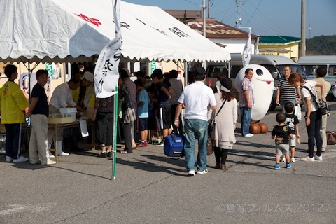 しらす祭り_篠島_観光_しらっぴー_2012-10-07 09-00-26