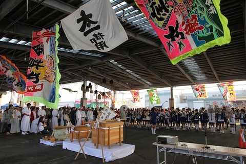 篠島_伊勢_太一御用_おんべ鯛奉納祭_2011-10-12 07-36-06