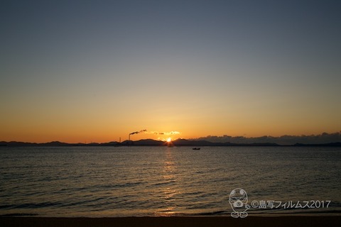 朝日_篠島前浜_富士山_2017-12-14 06-57-09
