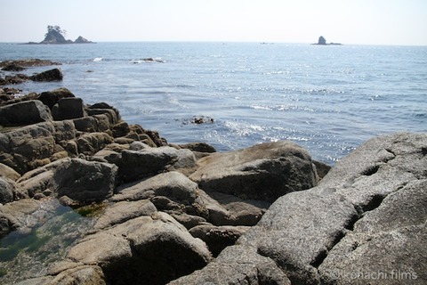 小山島_矢穴石_枕石_棚橋_篠島_風景__2011-05-19 14-10-10