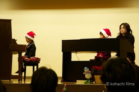 島写_ピアノ発表会_2011-12-10 19-19-56