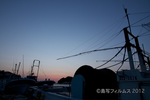 漁港_夕日_篠島_風景_写真_2012-03-21 18-05-10