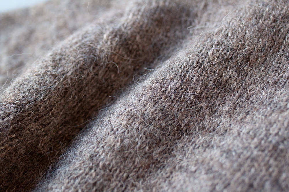 冬のニットが始まります。comm.arch. ALPACA WOOL P/O&HANDFLAMED