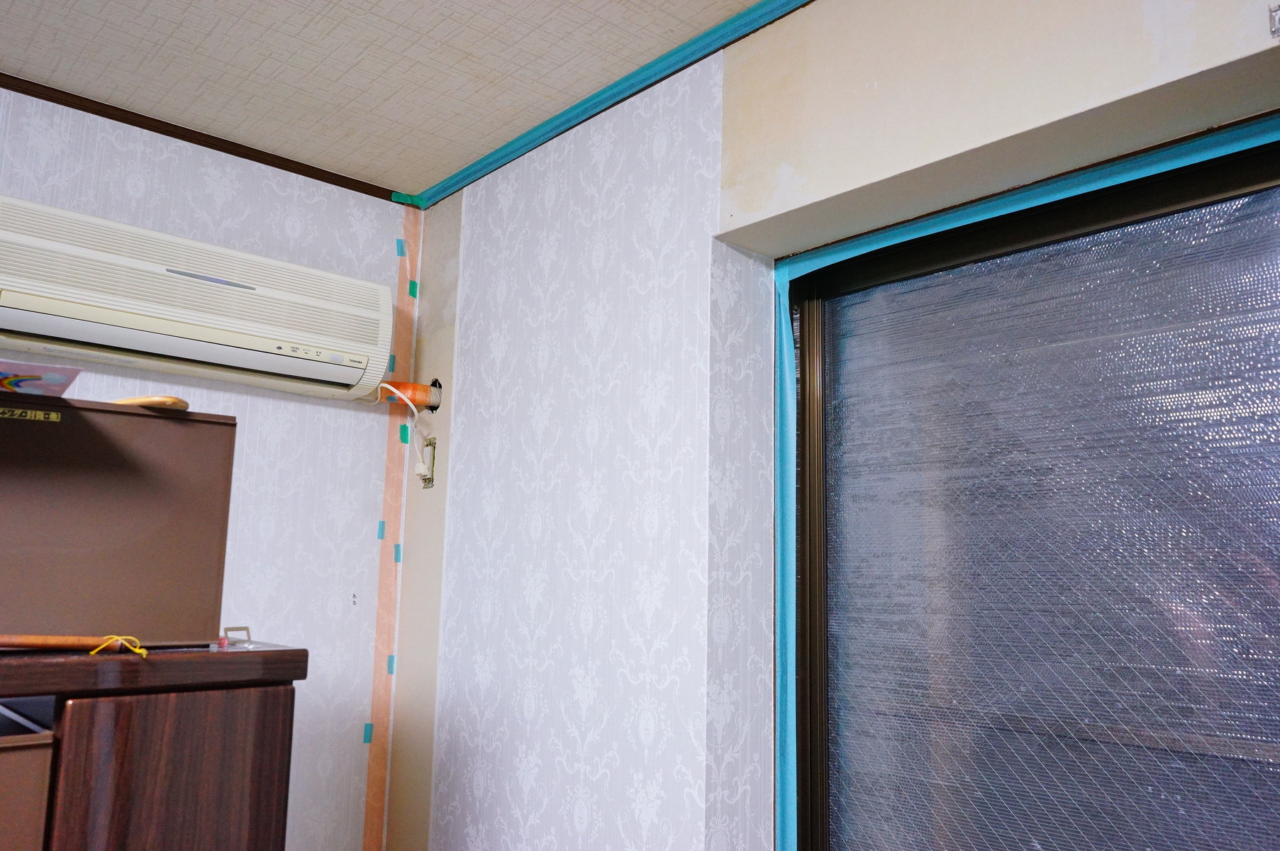 2階寝室の残り3面に壁紙を貼り替えました 趣味の 写真 Diy オーディオ 日記