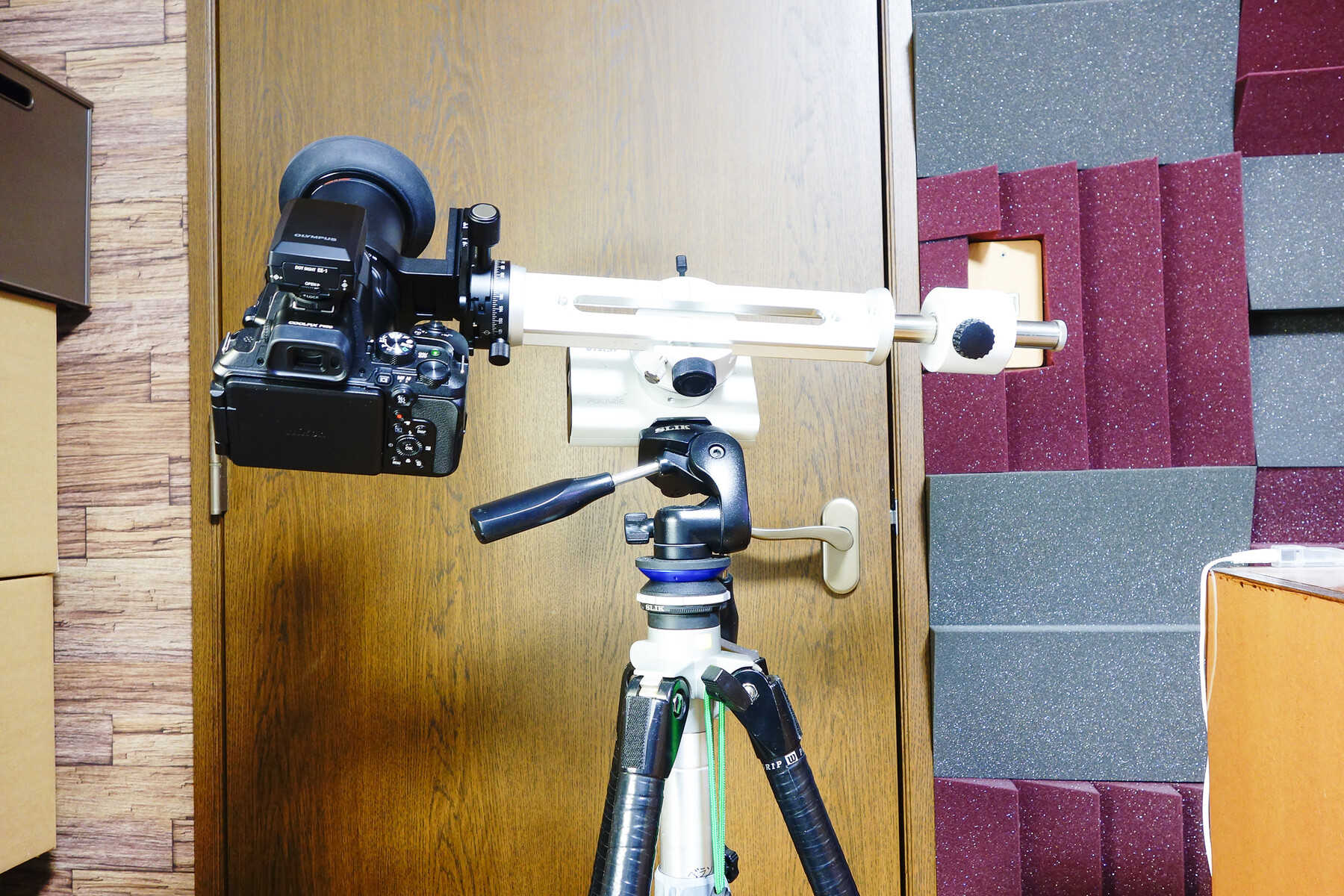 Coolpix P950 」 に 「 iShoot リング式三脚座 」を取り付けてカメラが