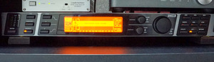 B7203004