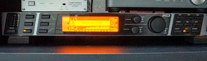 B7203005