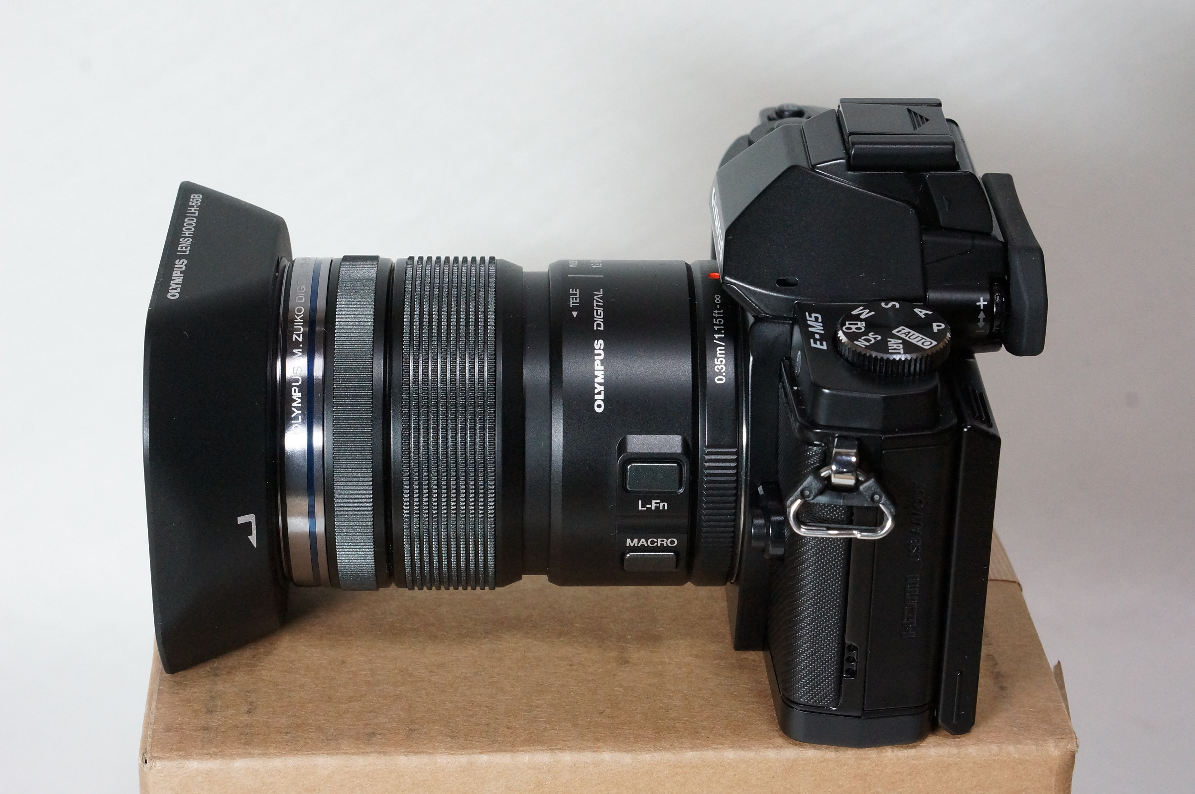 レンズ(ズーム) OLYMPUS ED12-50mmf3.5-6.3EZ Amazon | OLYMPUS ミラーレス一眼 レンズ 防塵 防滴 電動ズーム