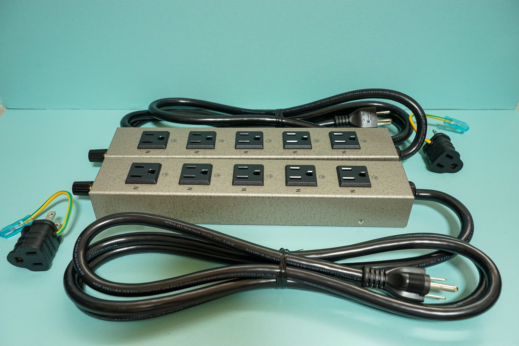 オーディオ電源タップを「ベルデン BELDEN PS1650MK2」に交換 オーディオ電源タップを「ベルデン BELDEN PS1650MK2」に交換