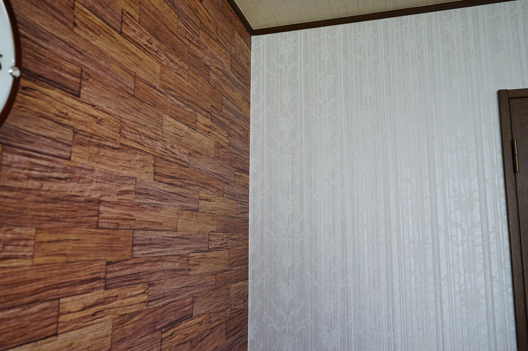 2階寝室の残り3面に壁紙を貼り替えました 趣味の 写真 Diy オーディオ 日記 2階寝室の残り3面に壁紙を貼り替えました 趣味の 写真 Diy オーディオ 日記