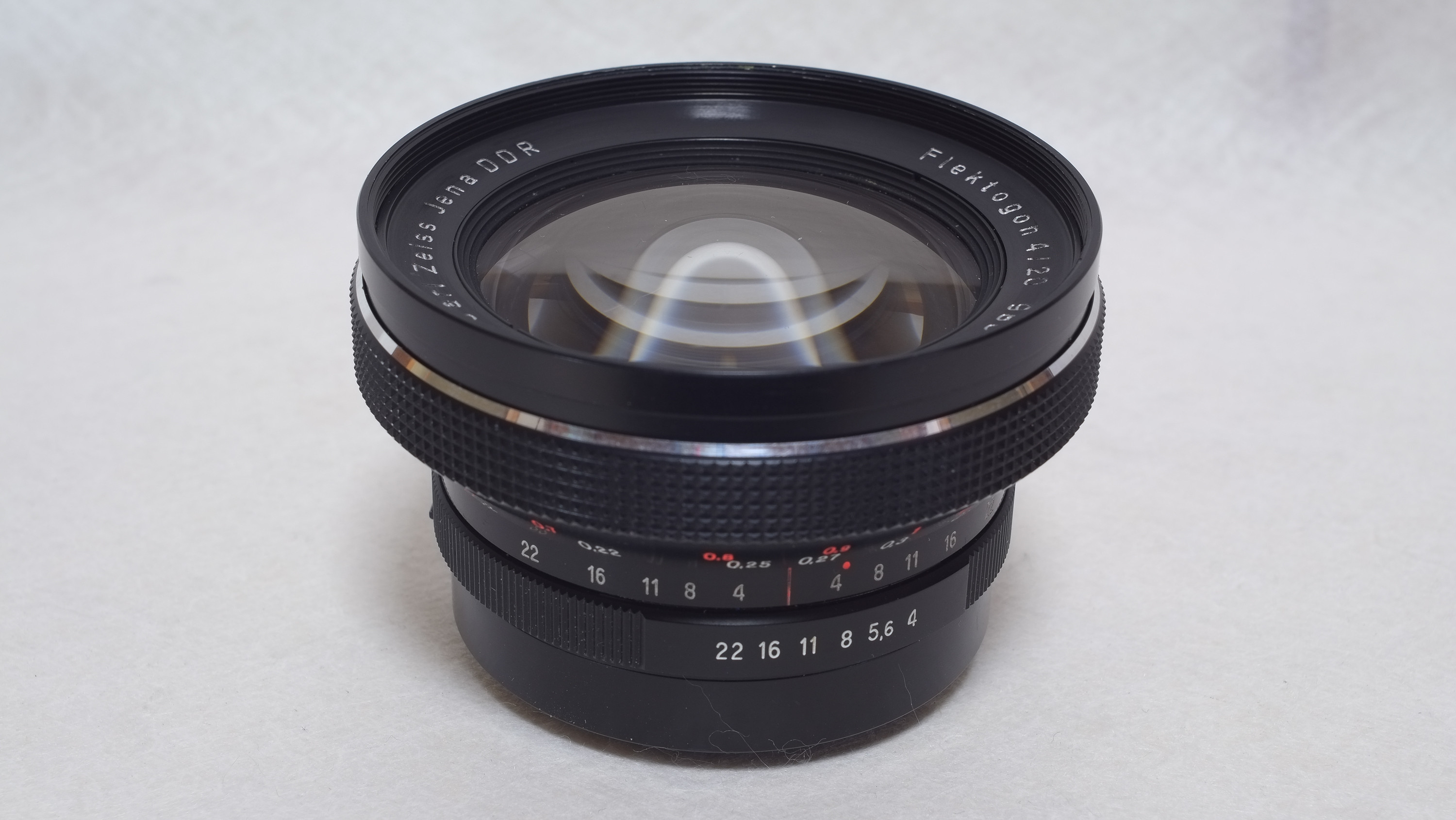 Carl Zeiss Jena DDR Flektogon 20mm F4.0 を購入し、BORG M42