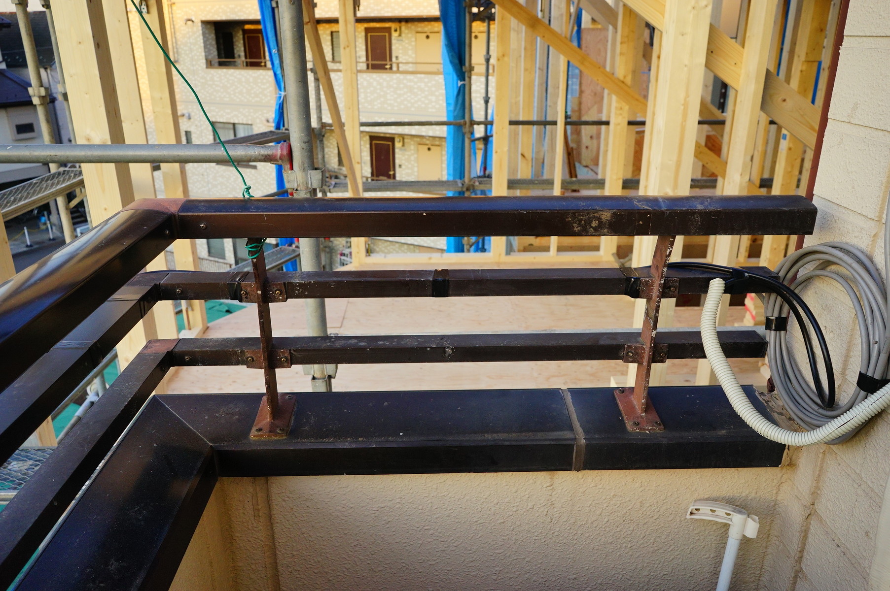 Bs Csアンテナと地デジアンテナを移設 趣味の 写真 Diy オーディオ 日記