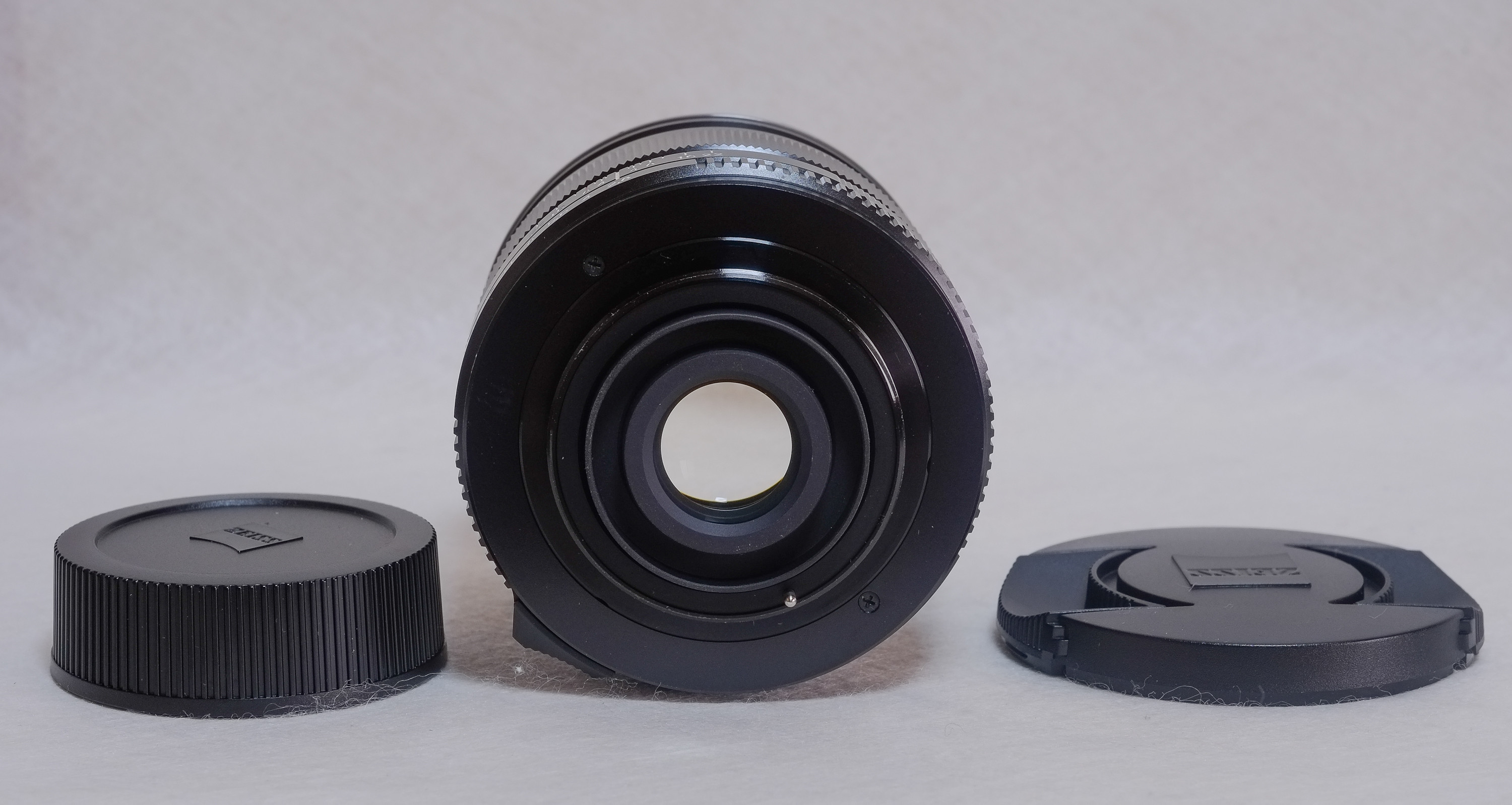 Carl Zeiss Distagon T* 25mm F2.8 ZS を購入 : 趣味の「写真 Carl Zeiss Distagon T* 25mm F2.8 ZS を購入 : 趣味の「写真
