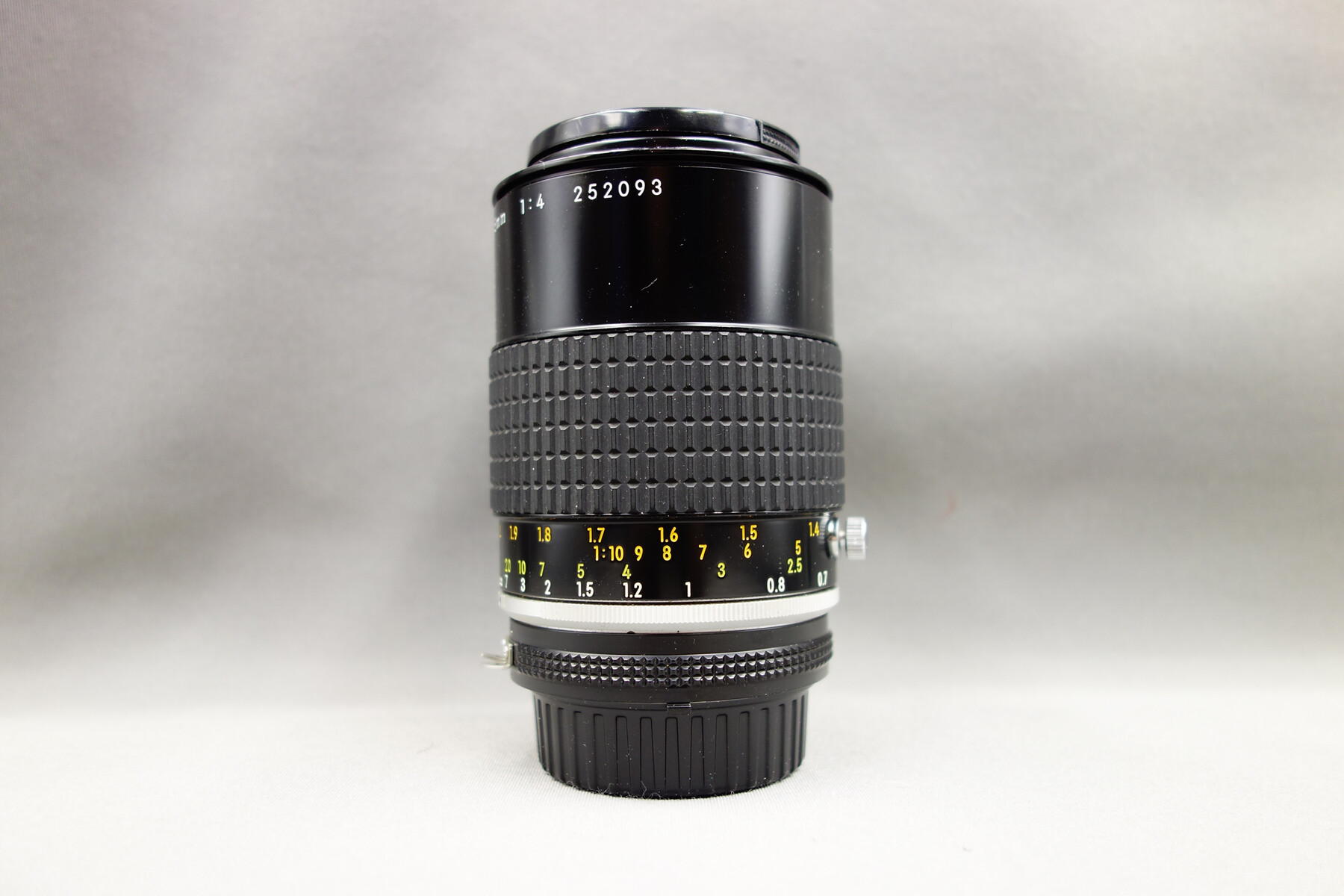 Nikon ニコン Ai-s Micro - NIKKOR 105mm F4 」 を購入 : 趣味の Nikon ニコン Ai-s Micro - NIKKOR 105mm F4 」 を購入 : 趣味の