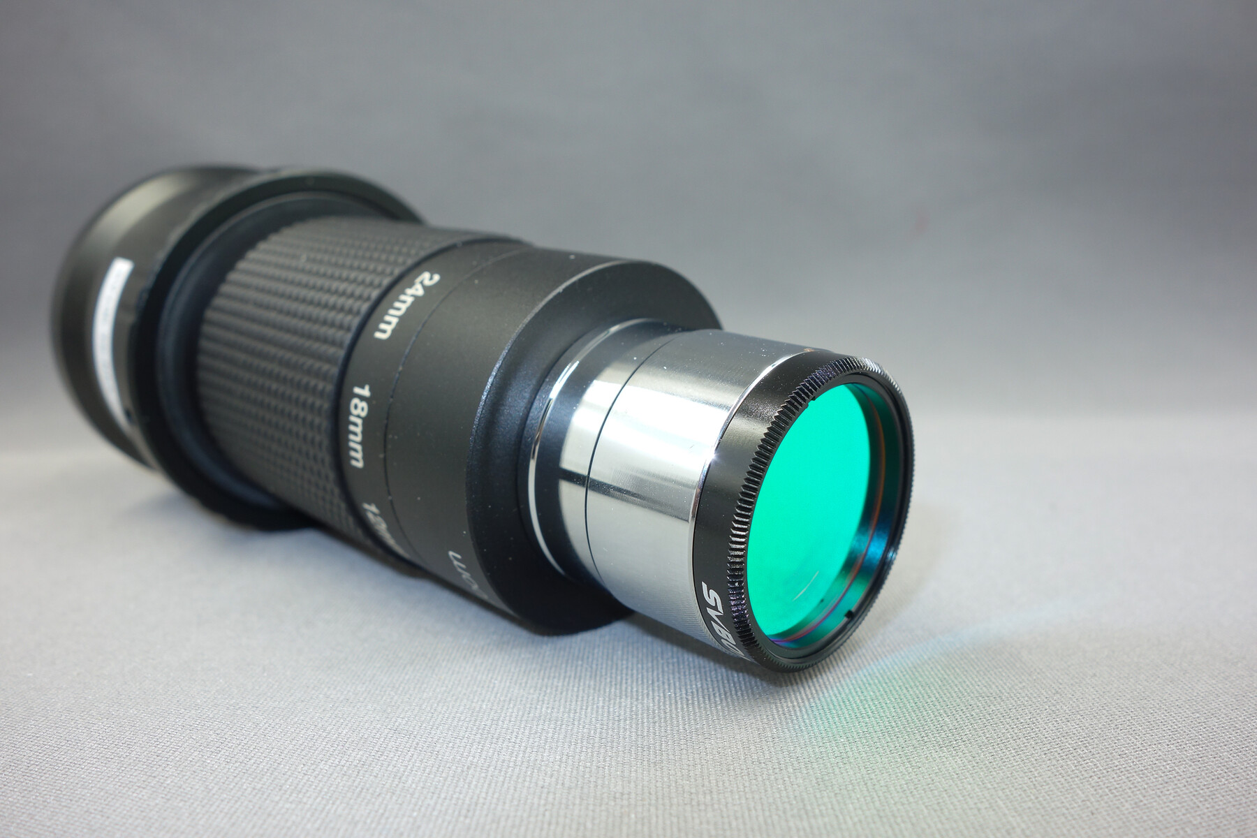 セレストロン 8 - 24mm 1.25インチ ズームアイピース 」 を購入
