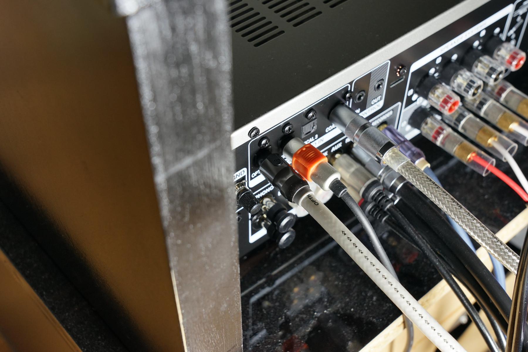 CDプレーヤー と プリメインアンプの接続に audio-technica AT-SDP2000