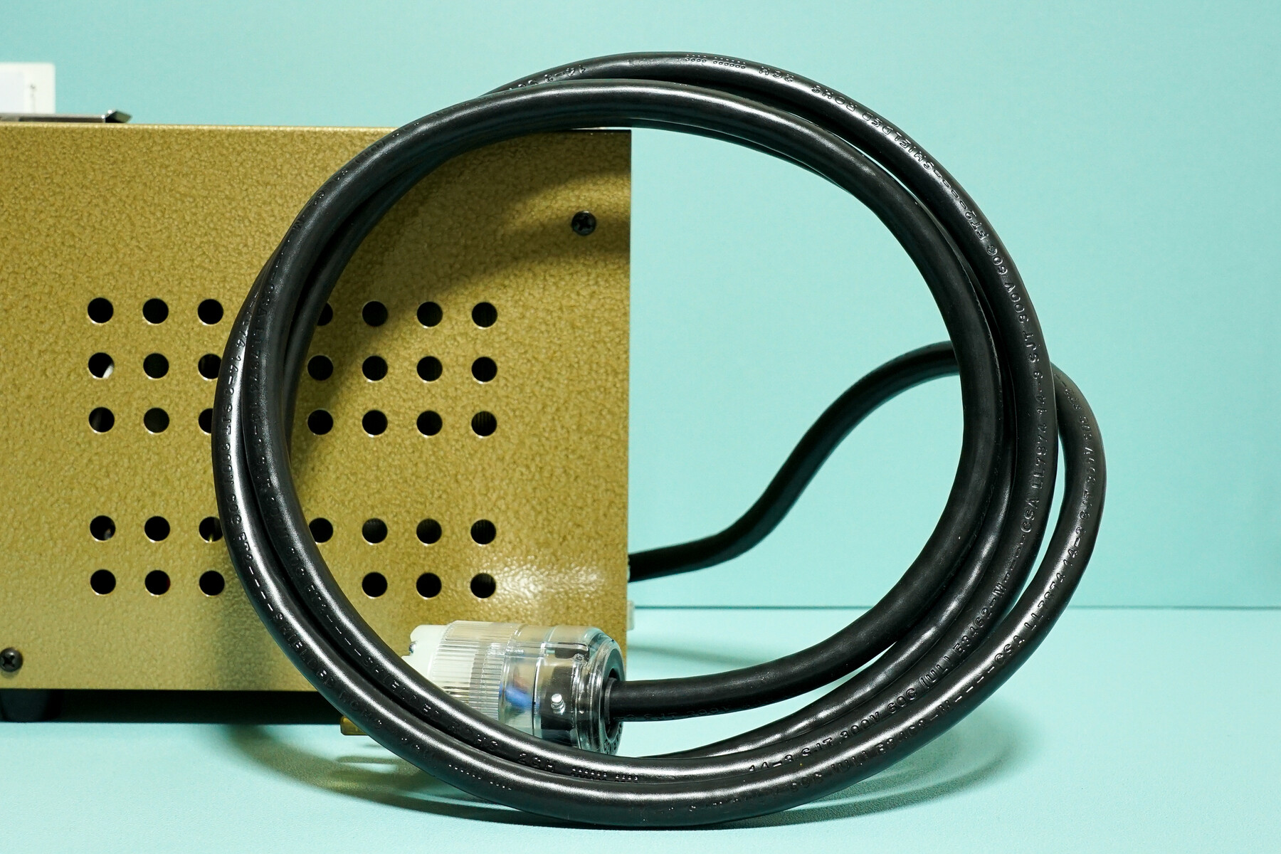 プロケーブル アイソレーション電源トランス 600W・100V仕様 プロケーブル アイソレーション電源トランス 600W・100V仕様