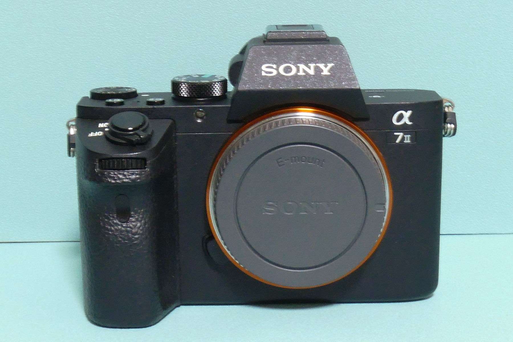 SONY α7 II ミラーレス一眼カメラ 本体とバッテリー2個とチャージャー