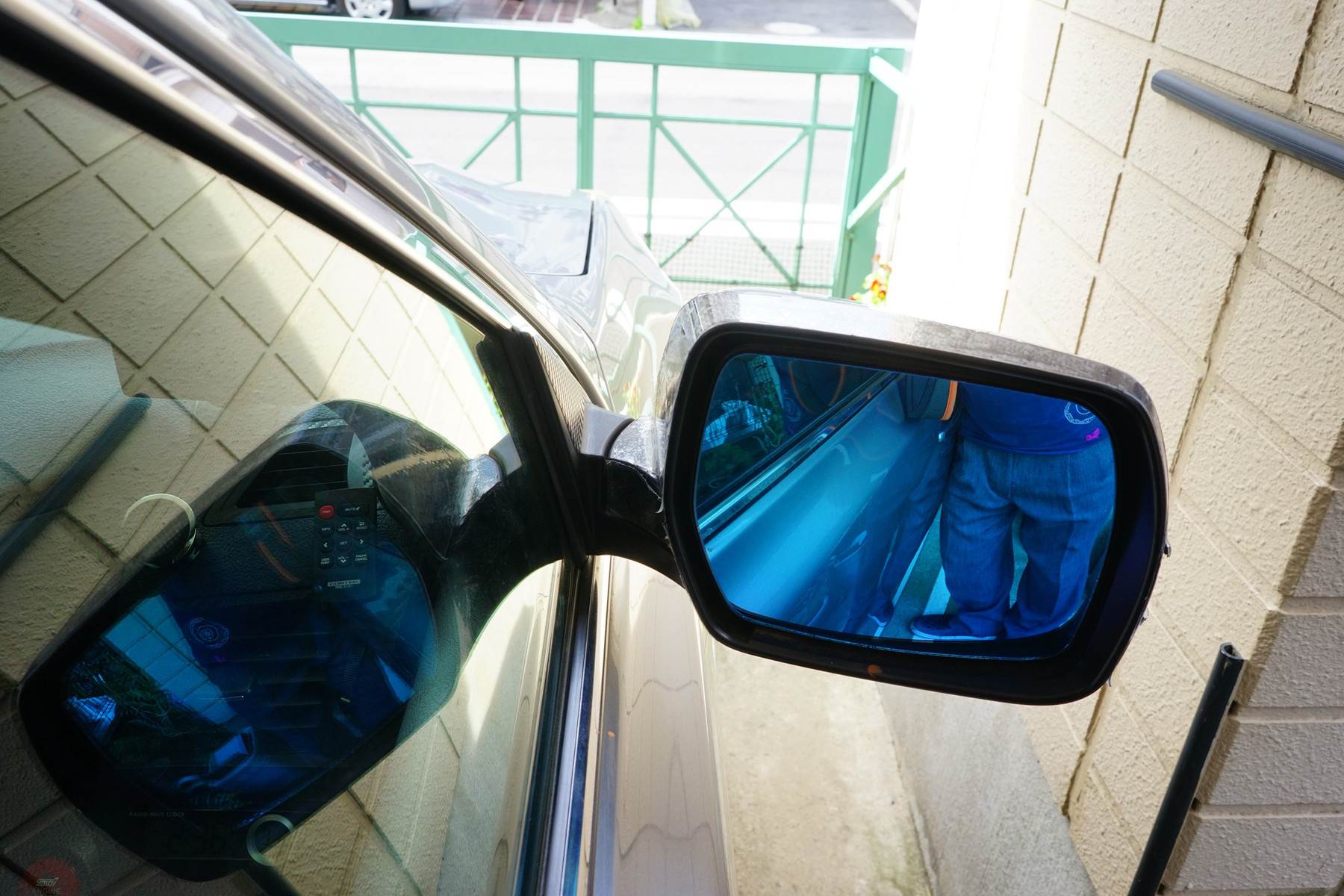 サイドミラーにマジカルアートシートを貼りました 趣味の 写真 Diy オーディオ 日記