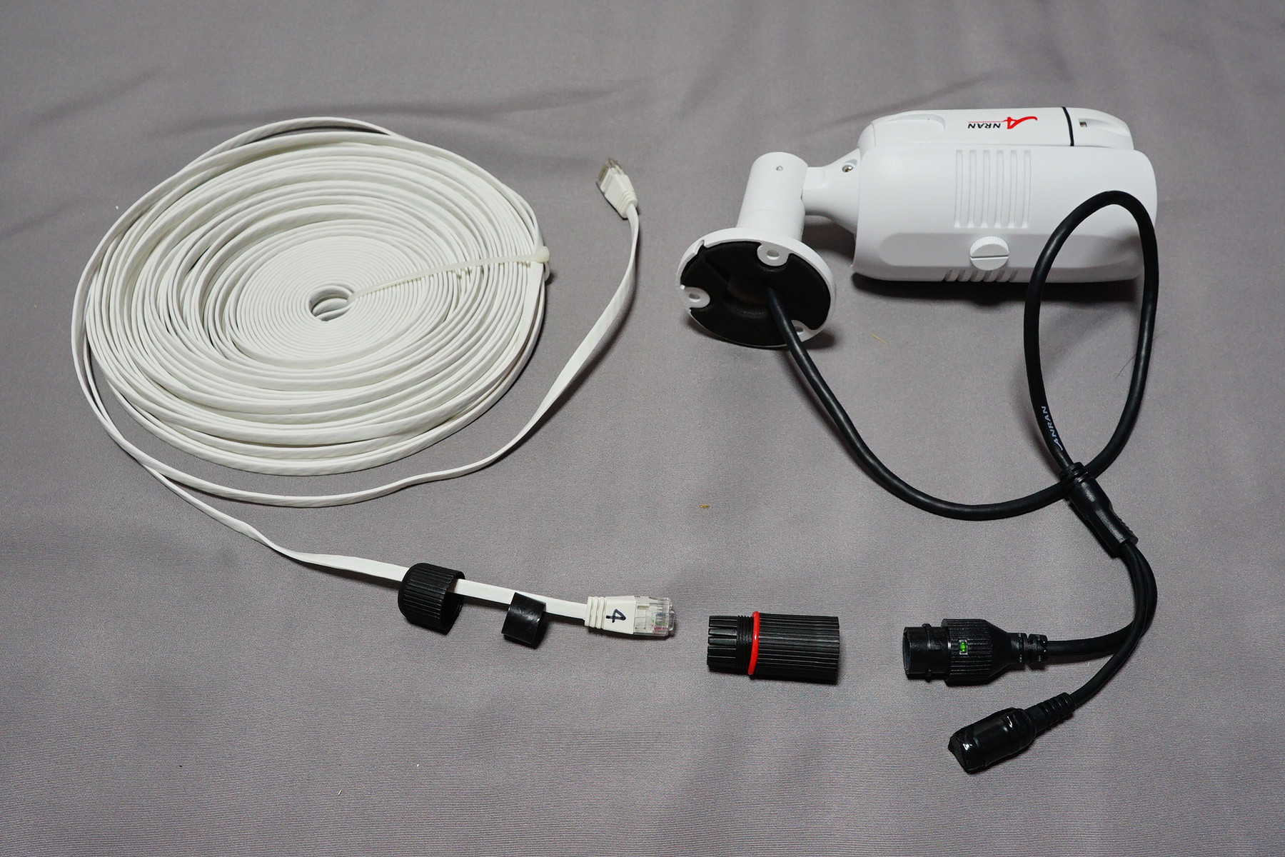 ANRAN POE給電 防犯カメラのカメラ4台を取り付けました : 趣味の