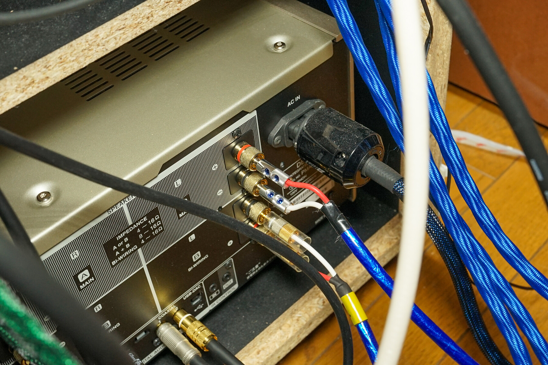 バナナプラグを Oyaide オヤイデ SRBN に交換しました : 趣味の バナナプラグを Oyaide オヤイデ SRBN に交換しました : 趣味の