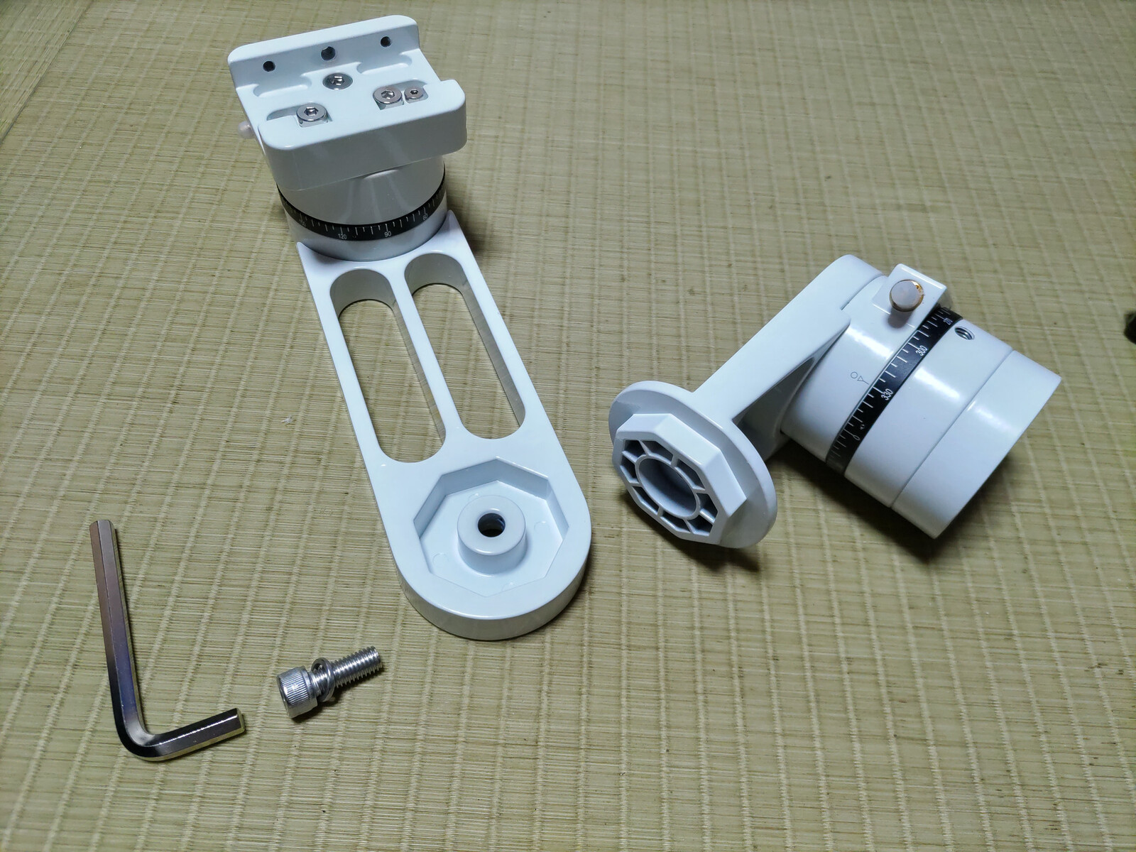 気楽に天体望遠鏡を持ち出すため 「 SVBONY SV225 経緯台 」 を購入 