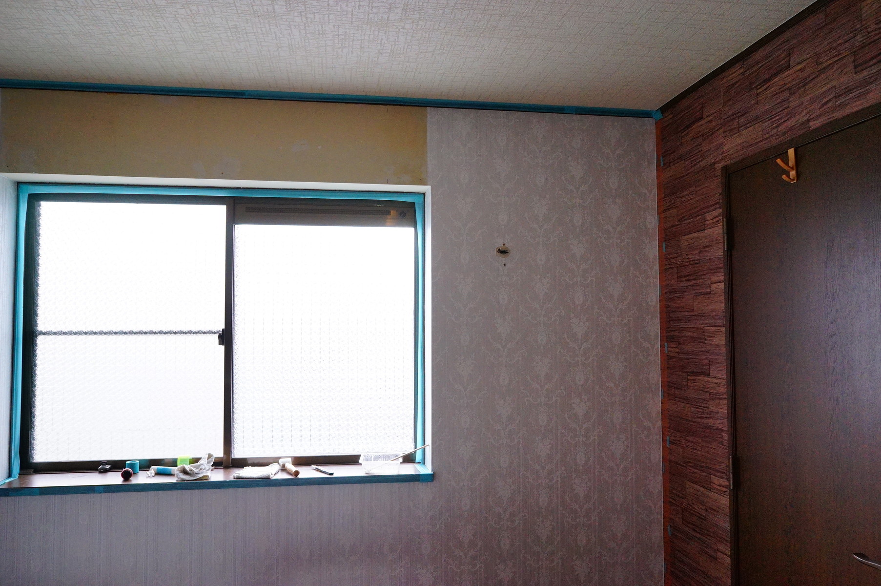 2階寝室の残り3面に壁紙を貼り替えました 趣味の 写真 Diy オーディオ 日記