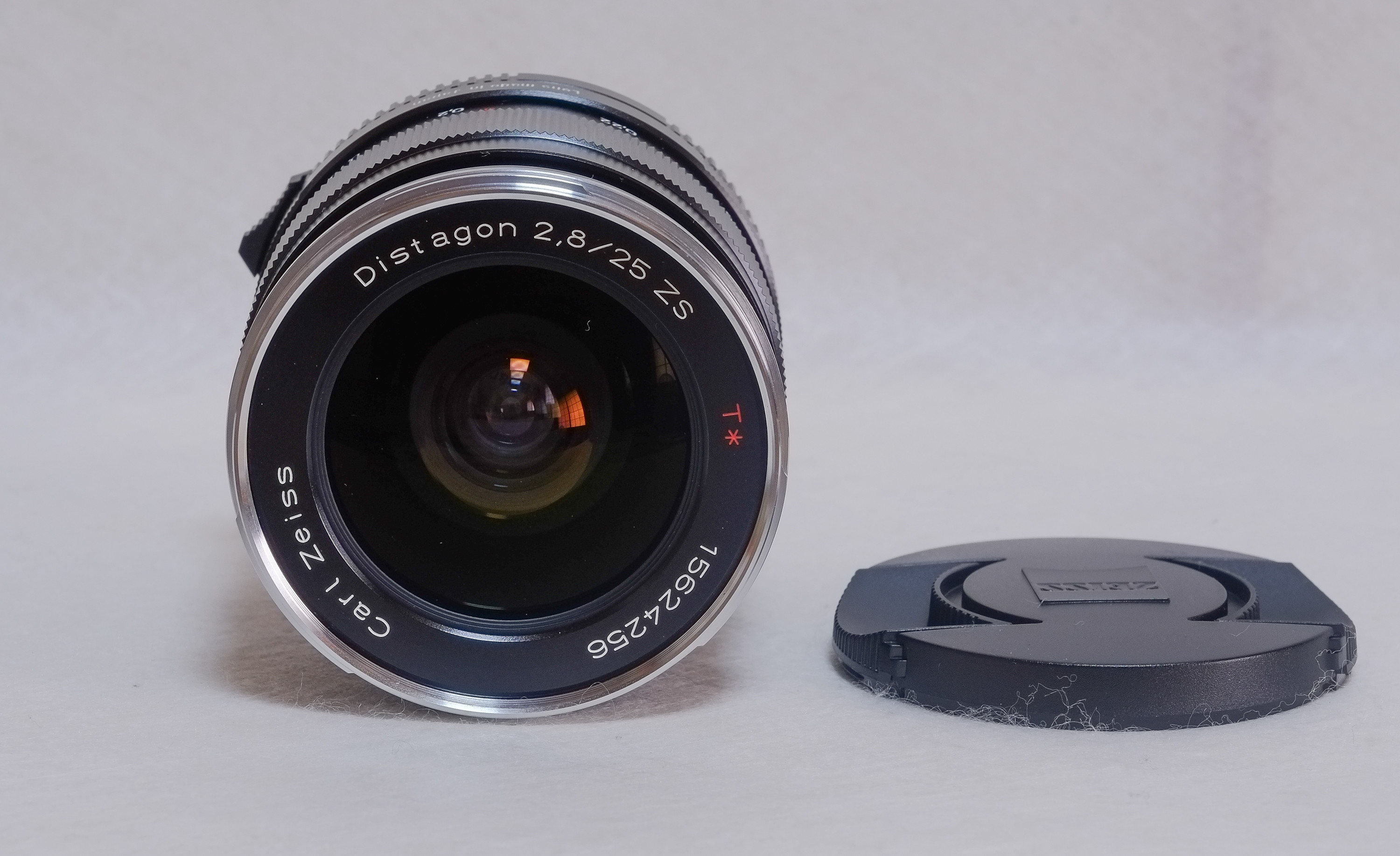 Carl Zeiss Distagon T* 25mm F2.8 ZS を購入 : 趣味の「写真 Carl Zeiss Distagon T* 25mm F2.8 ZS を購入 : 趣味の「写真