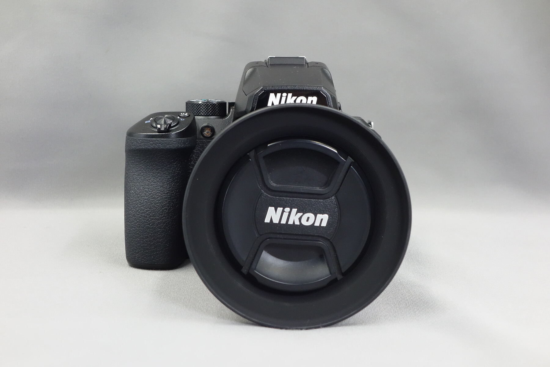おまけ多数付き 【美品】Nikon COOLPIX P950 超望遠鳥モード付 新品)Nikon (ニコン) COOLPIX P950（商品ID：4960759902443