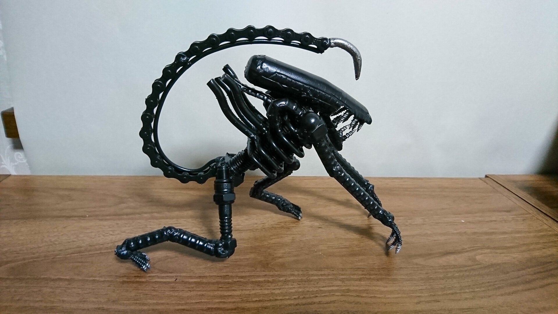 メタルクラフト「アイアン エイリアン」を製作 : 趣味の「写真