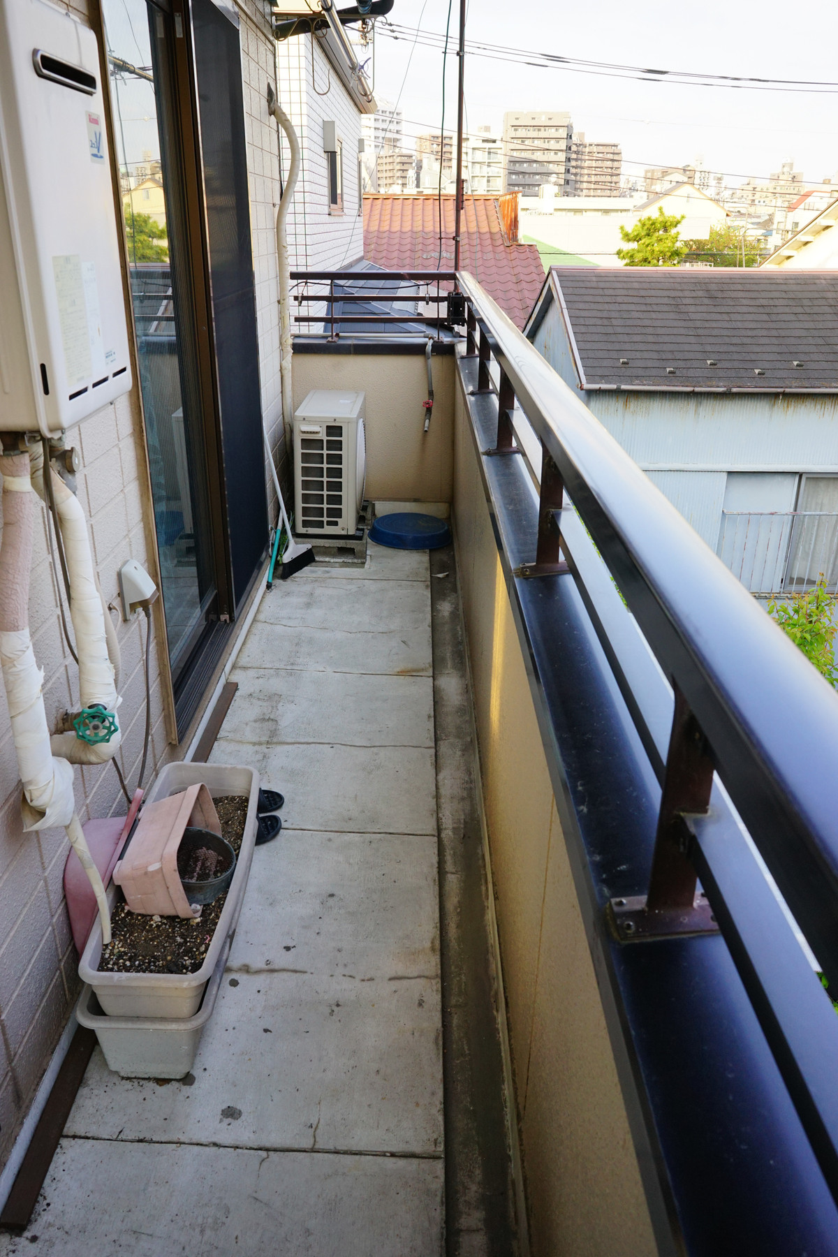 自宅3階建ての折板屋根に上がるための足場を作りました 1 趣味の 写真 Diy オーディオ 日記