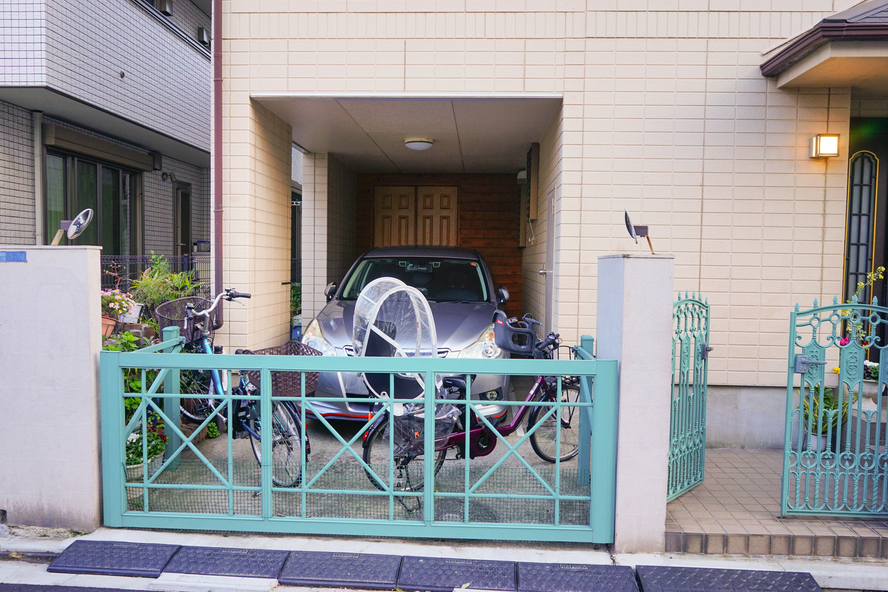 愛車のボンネットカバーを購入しました 趣味の 写真 Diy オーディオ 日記