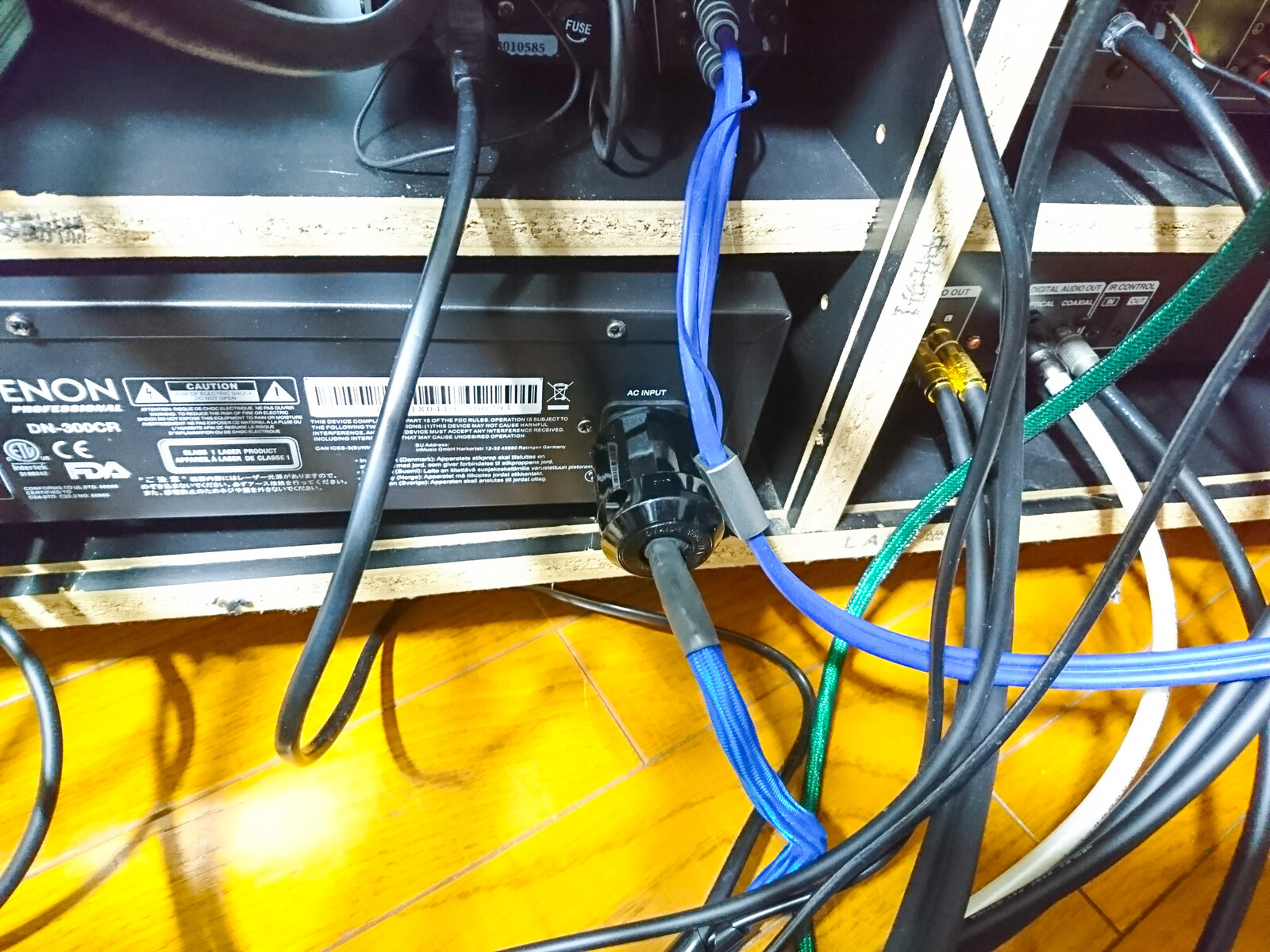 オヤイデ自作オーデイオケーブル　１M オヤイデ自作オーデイオケーブル 1M オヤイデ自作オーデイオ