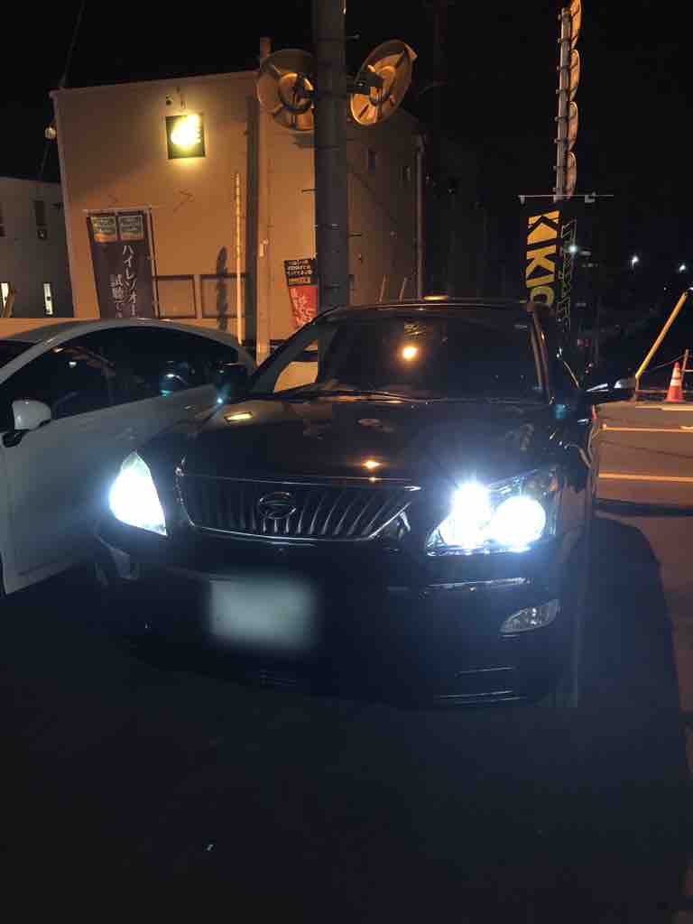 今日ご紹介するのはトヨタハリアーのヘッドライト修理 トヨタ ハリアー サウンドエボリューションログオンblog 今日ご紹介するのはトヨタハリアーのヘッドライト修理 トヨタ ハリアー サウンドエボリューションログオンblog