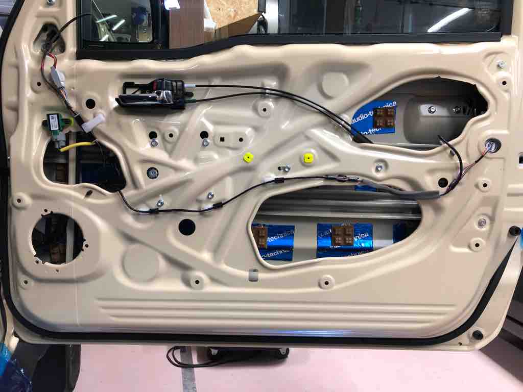今日ご紹介するのは 新型ジムニーシエラjb74のオーディオメイク Carrozeria スズキ ジムニー サウンドエボリューションログオンblog 今日ご紹介するのは 新型ジムニーシエラjb74のオーディオメイク Carrozeria スズキ ジムニー サウンドエボリューションログオンblog