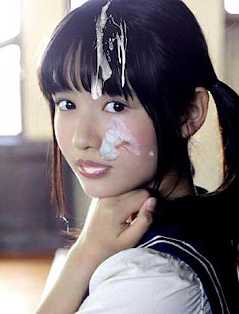 体育館で陰茎吸引