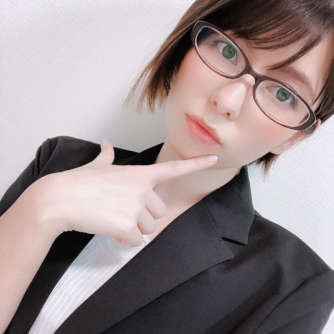 声優 ウマ娘のマルゼンスキー役 Lynn 生配信中にコロナ感染が分かり そのまま退場 アニメ ゲーム 最速情報 ドンドン