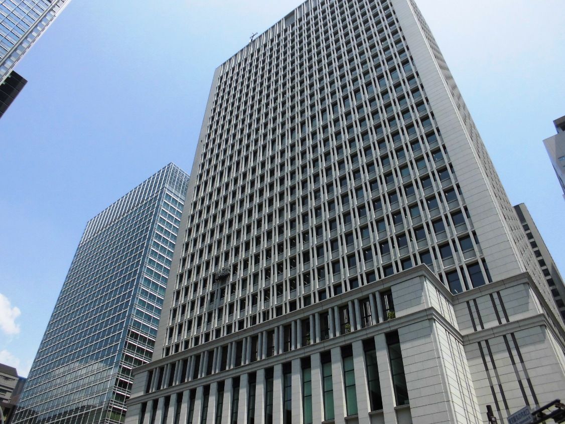 日本生命丸の内ビルのゴンドラ 窓拭き ゴンドラの写真 日本生命丸の内ビルのゴンドラ 窓拭き ゴンドラの写真