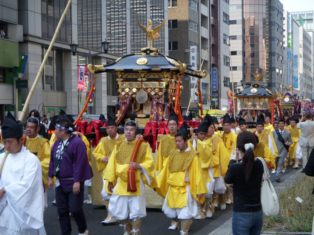 山王祭 今日はなにを食べようかなぁ