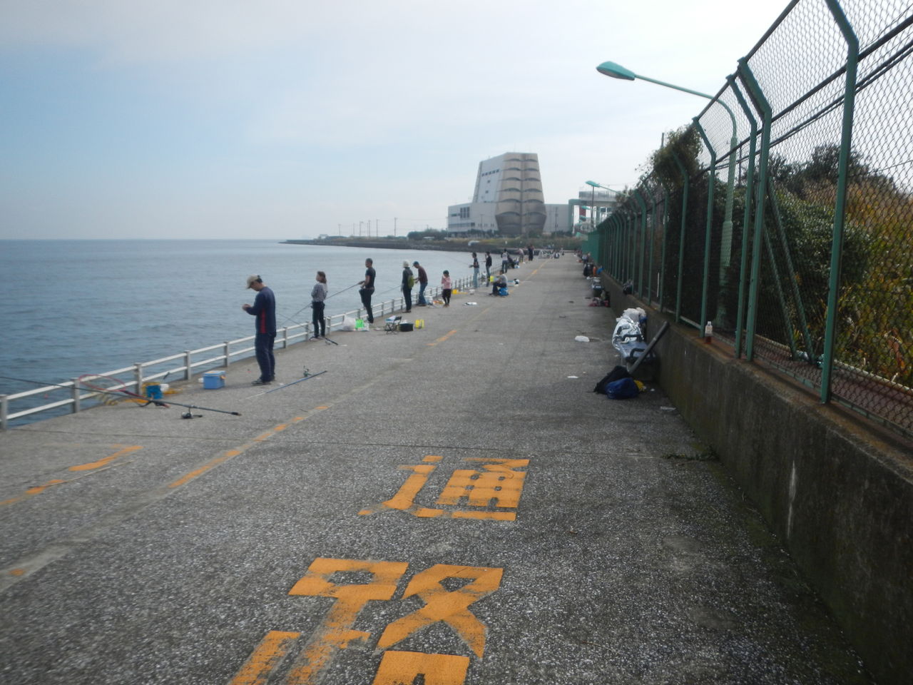 木更津内港と若洲海浜公園で釣りをしてきた 強風注意報発令中 孤独のソロボッチ