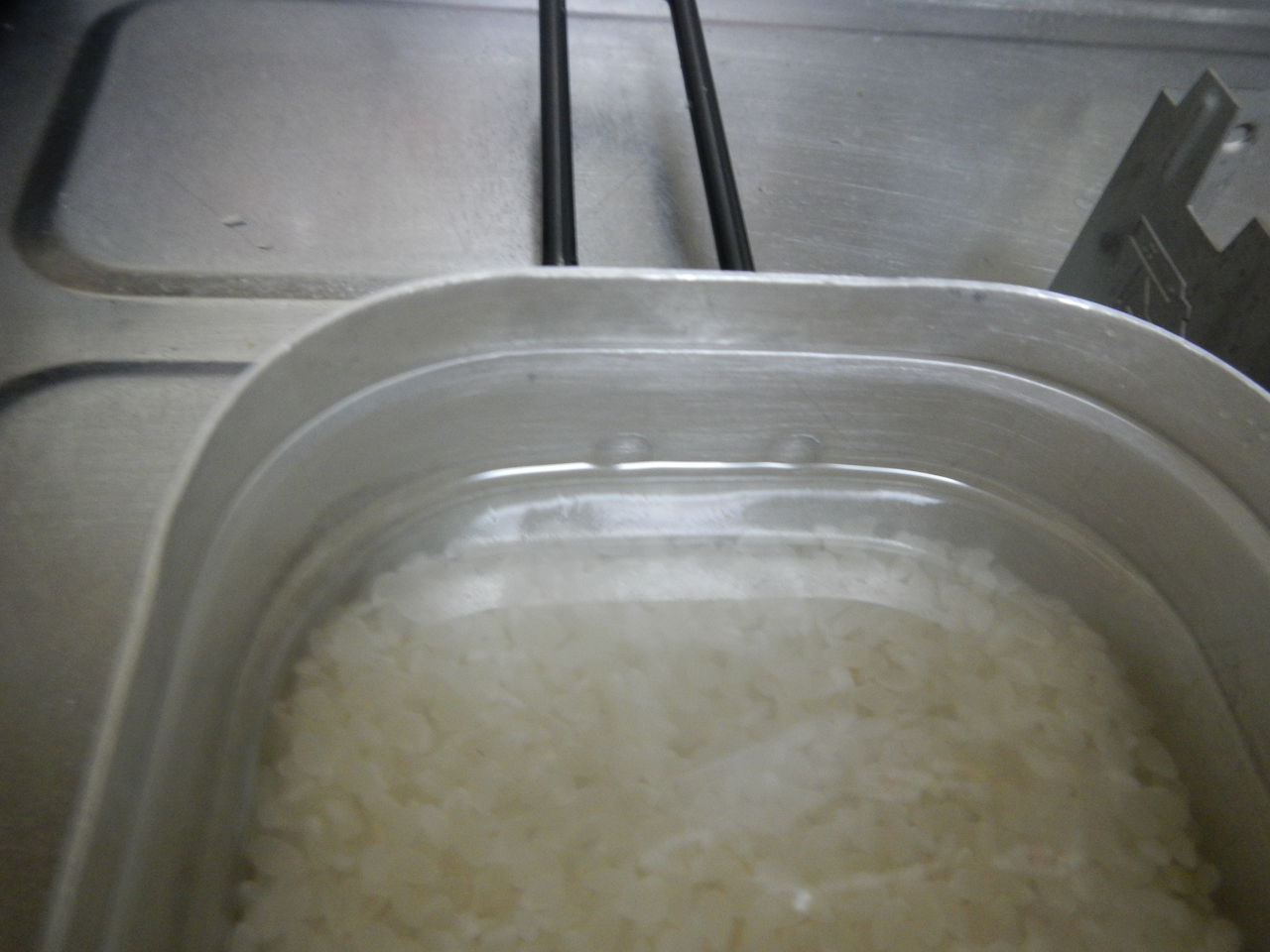 メスティンとエスビットで飯盒炊爨してみた ただし台所 孤独のソロボッチ