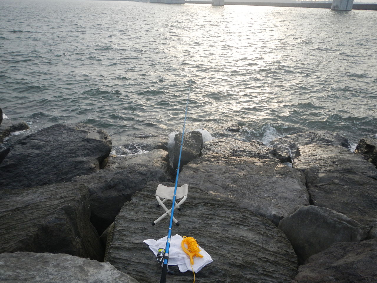 若洲海浜公園で釣りをしてきた 実は初夕マヅメ 孤独のソロボッチ