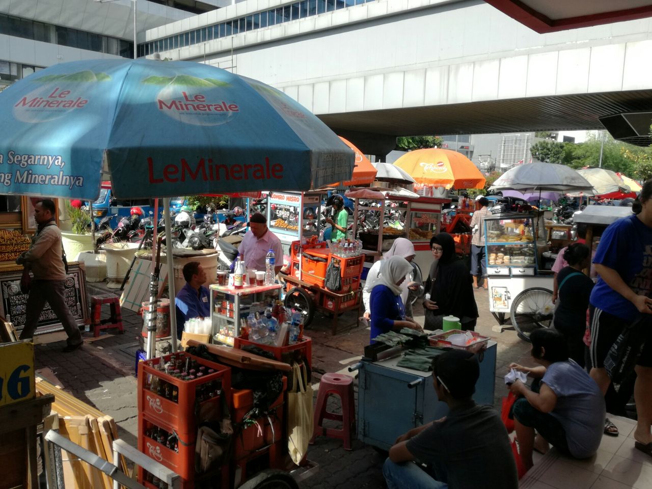 インドネシア ジャカルタの街中風景からホテル 食事や夜遊び事情など 1 たぁー のアジア放浪記