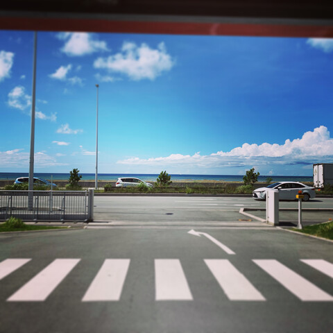 5D2F1B69-5548-47D6-96E6-611130F59085