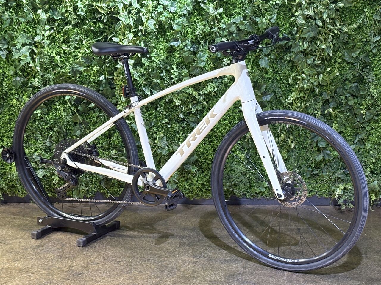 カスタム】TREK FX3Disc クロスバイクカスタマイズDay! : LORO