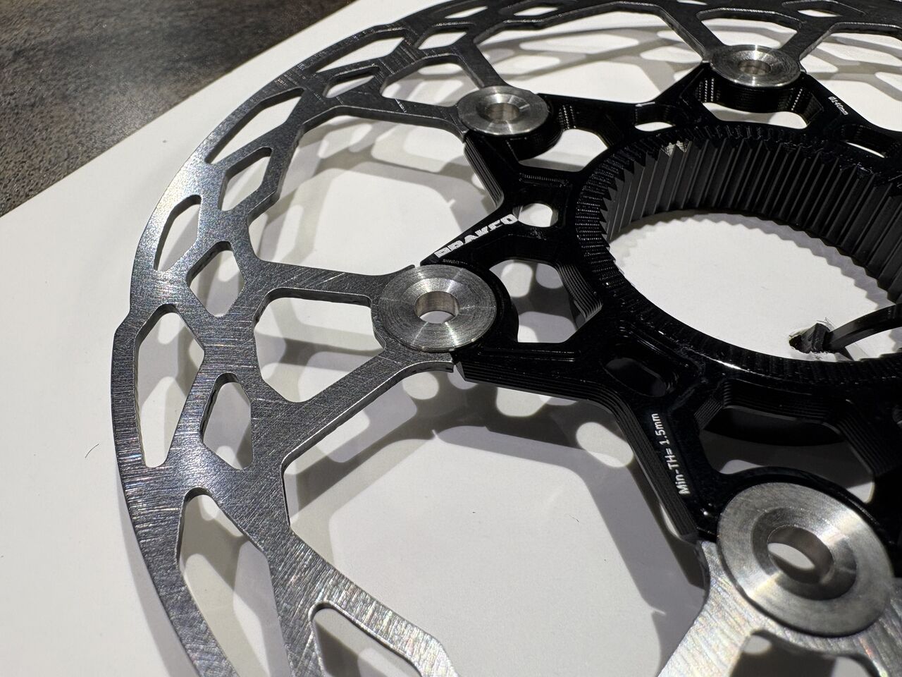 新商品】軽量なディスクローターにカスタムしたお話 : LORO bicycles